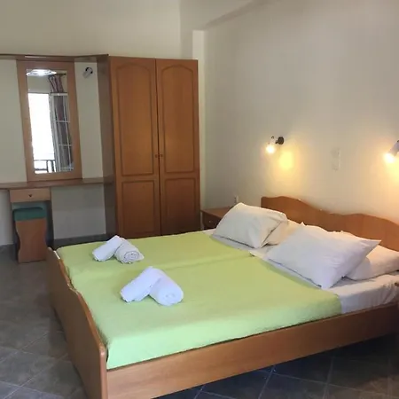 Bizis Hotel Agios Gordios (Corfu)